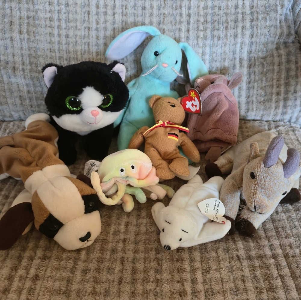 Ty Beanie Babies Vintage Plush Lot Goochy Bernie Batty Hippity Goatee Seamore